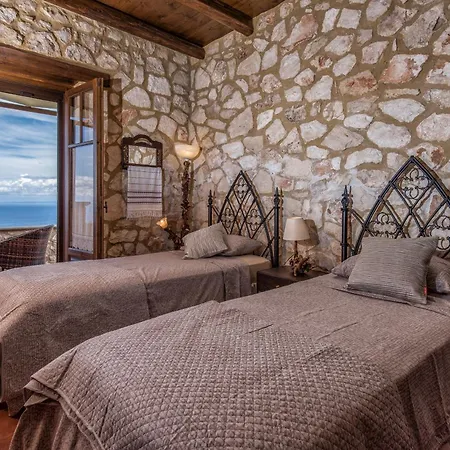 Вилла Armos Stone - Private Pool & Sea Views, By Zantewize Skinaria