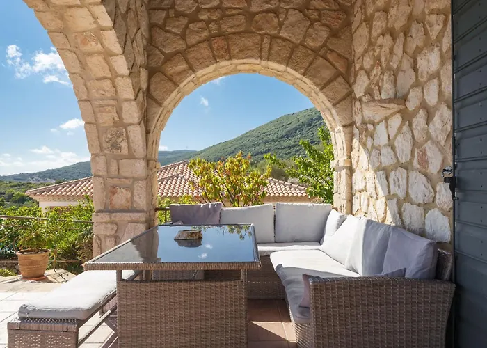 Vila Armos Stone - Private Pool & Sea Views, By Zantewize