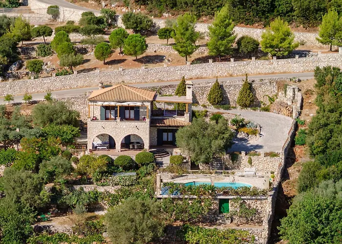 Armos Stone - Private Pool & Sea Views, By Zantewize Vila